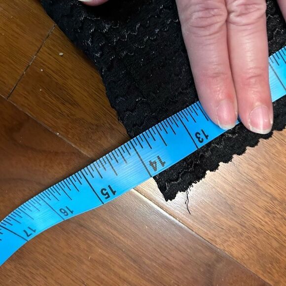 Ann Taylor black pull‎ on skirt size 2 - Picture 7 of 9